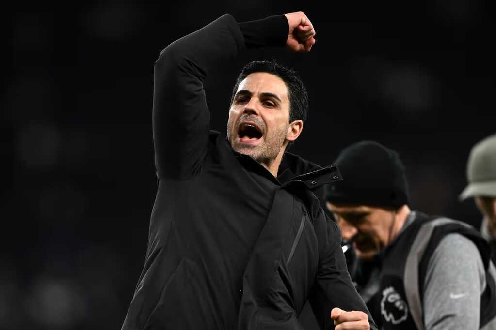 Quỹ lương Arsenal cao hơn Chelsea 42 triệu bảng