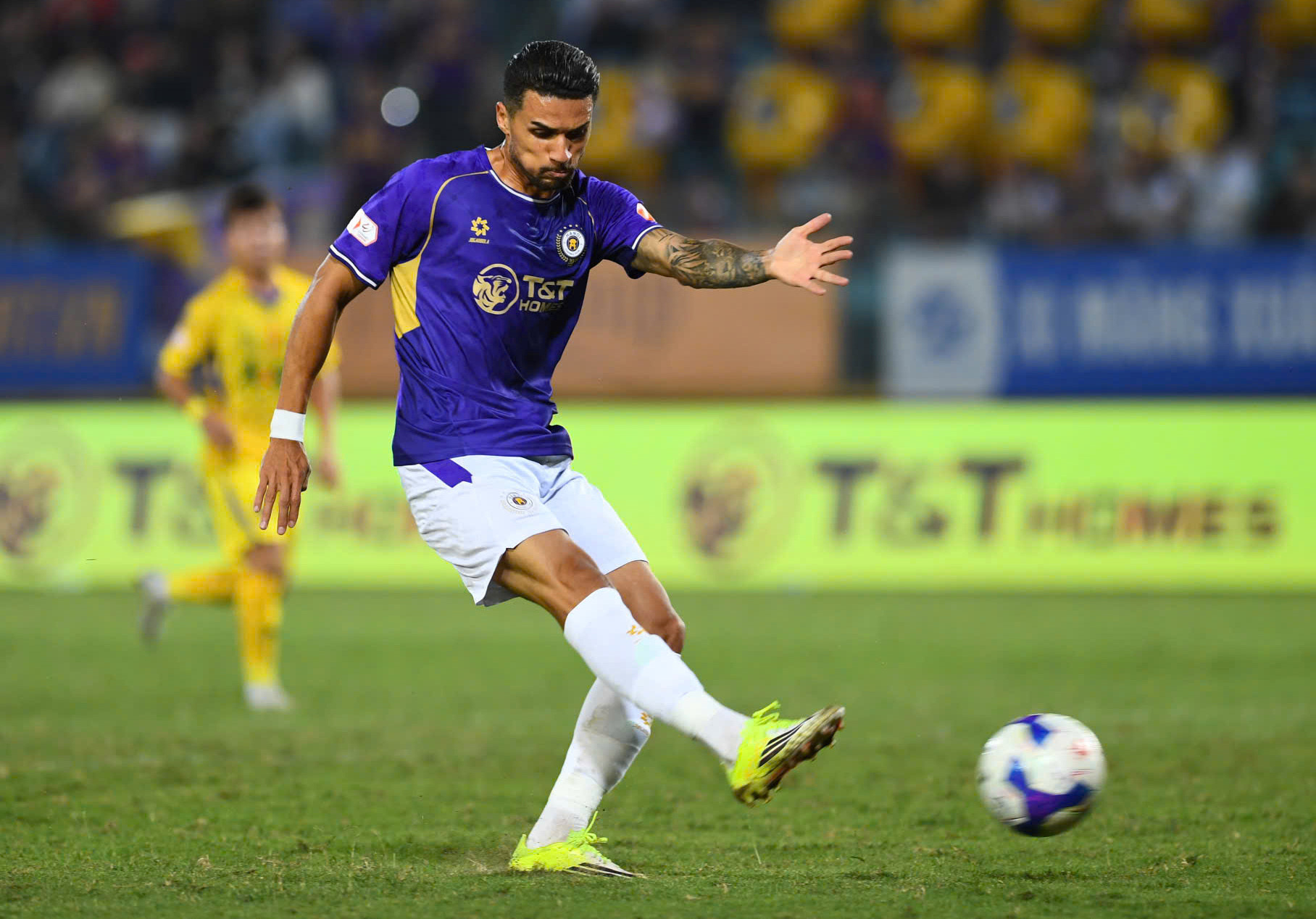 Cựu danh thủ Australia `né` bình luận về danh sách tuyển Việt Nam