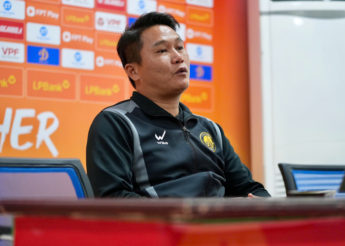 HLV Thanh Hóa: ‘Không mong được thiên vị, chỉ cần V-League công bằng’