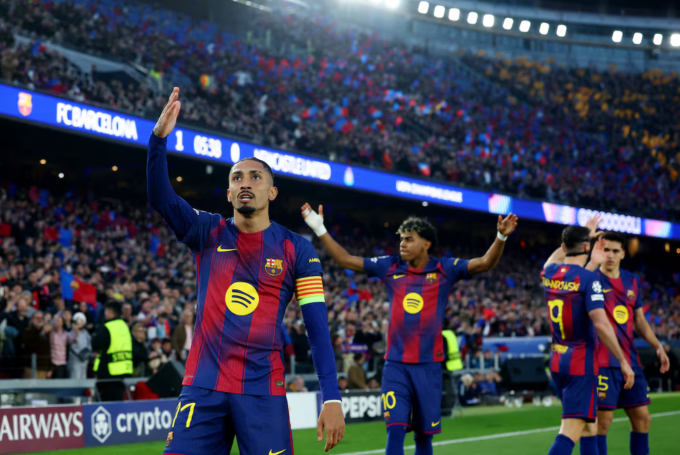 Barca thắng Newcastle 7-2 ở Champions League