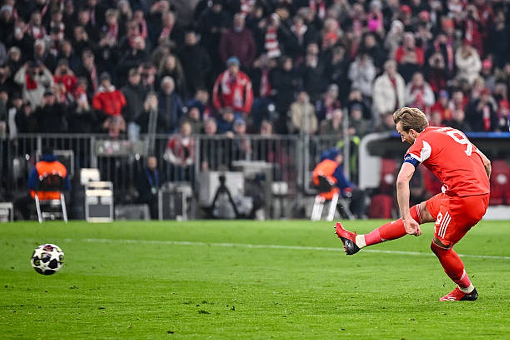 Thắng chung cuộc Atalanta 10-2, Bayern Munich đối đầu Real Madrid ở tứ kết