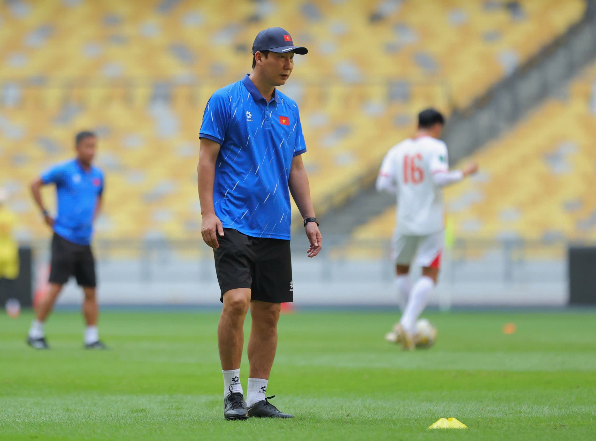 Tuyển Việt Nam: Thấy gì khi HLV Kim Sang Sik ‘tất tay’