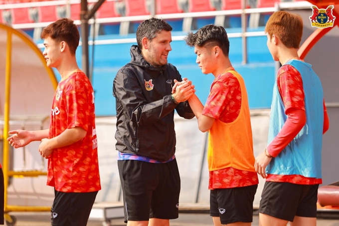 Ninh Bình sa thải HLV người Tây Ban Nha