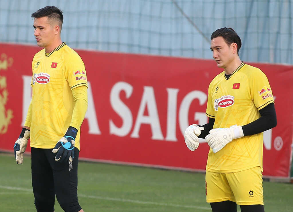 Đặng Văn Lâm và Nguyễn Filip dễ mất suất ở tuyển Việt Nam