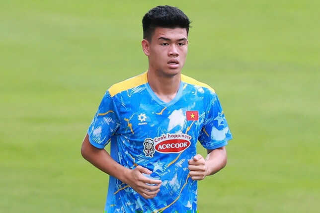 Trung vệ cao nhất U23 Việt Nam sẵn sàng đấu Thái Lan, Trung Quốc