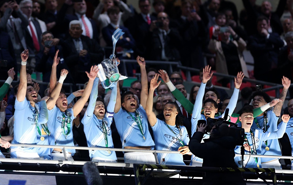 Man City thắng thuyết phục Arsenal, vô địch Cúp Liên đoàn Anh