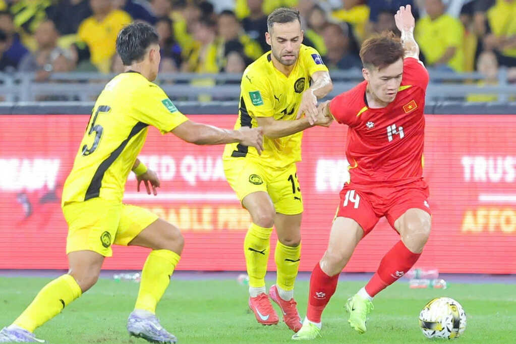 Tuyển Việt Nam: Hai đội hình đấu Bangladesh và Malaysia