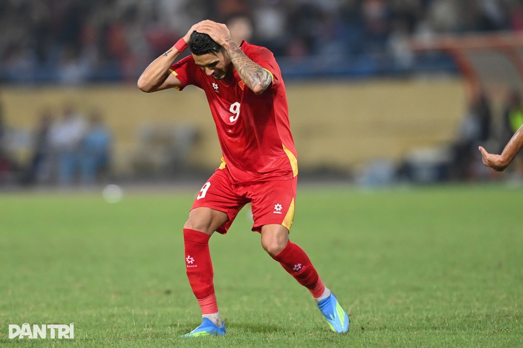 Hoàng Hên tuyên bố đanh thép sau màn ra mắt tuyển Việt Nam