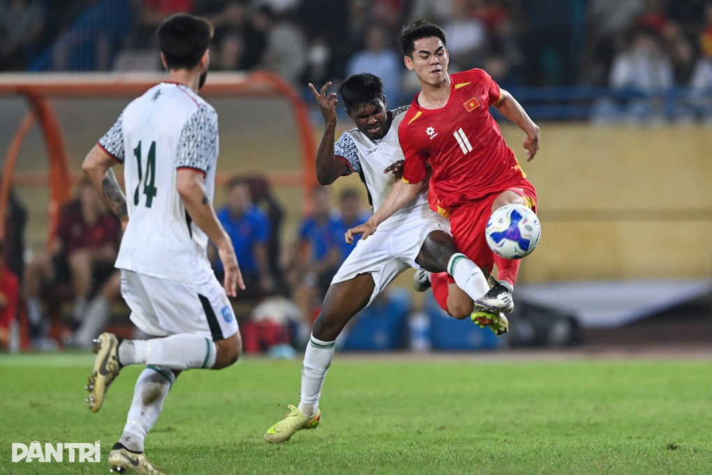 Phản ứng của cổ động viên châu Á khi tuyển Việt Nam thắng đậm Bangladesh