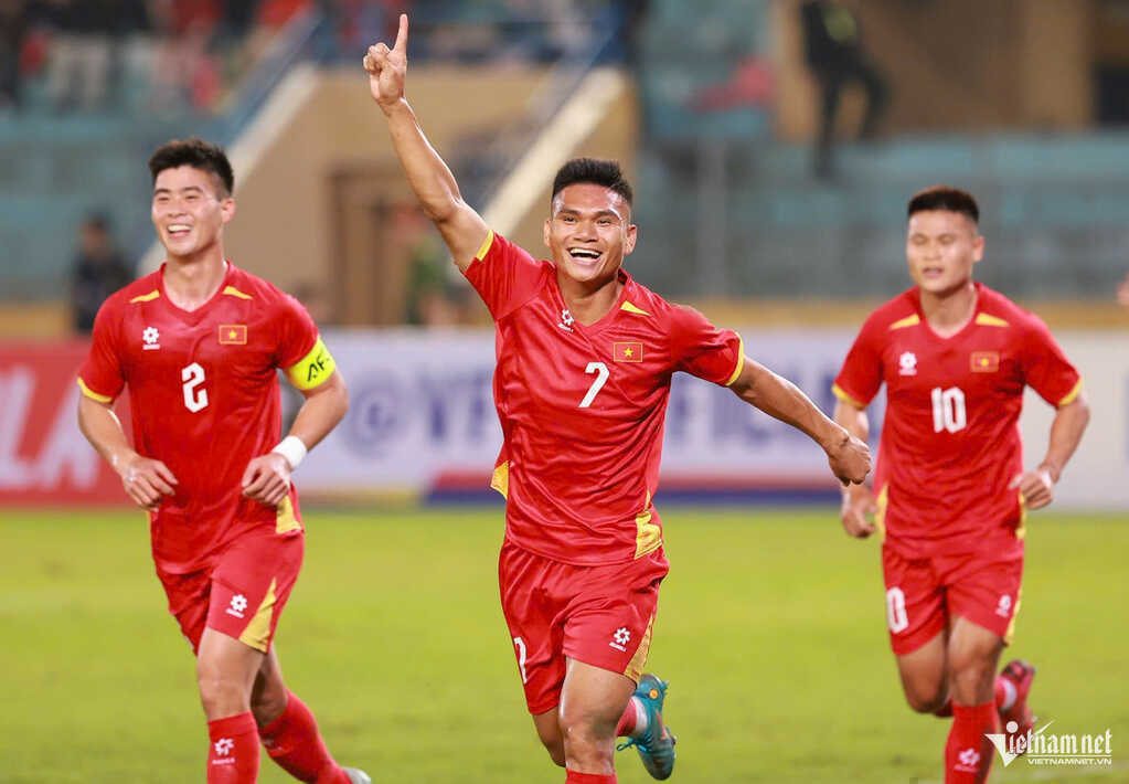 Tuyển Việt Nam thắng dễ Bangladesh: Chỉ hài lòng một nửa