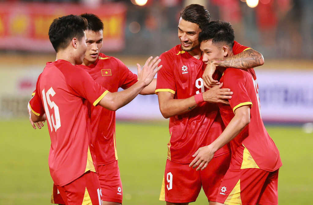 Tuyển Việt Nam đấu Malaysia: Cẩn trọng không thừa