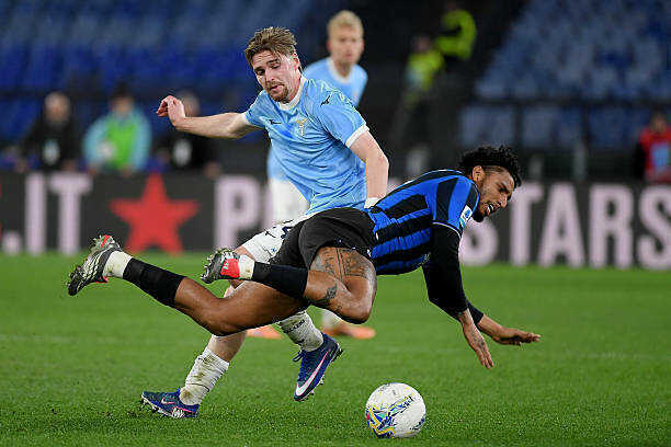 Soi trận Lazio vs Atalanta: Chìm sâu vào khủng hoảng