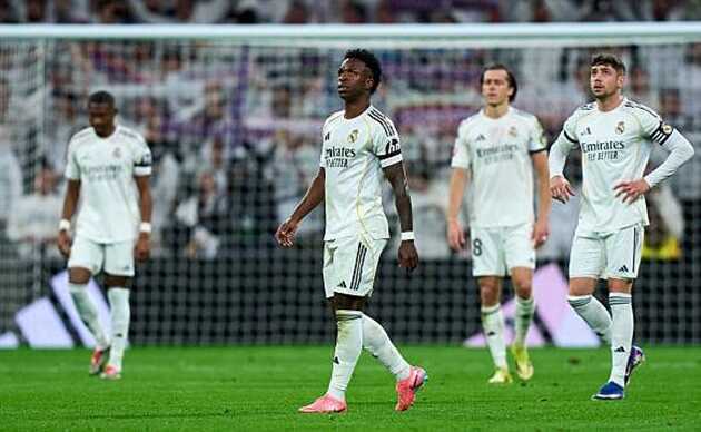 Khi Real Madrid ~gãy cánh~ giữa tâm bão nhân sự