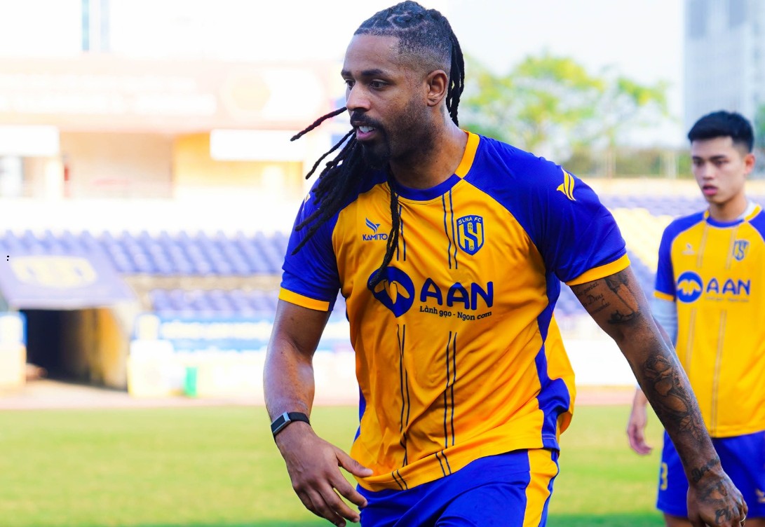 Manuel Santos l&agrave; c&aacute;i t&ecirc;n đ&aacute;ng ch&uacute; &yacute; b&ecirc;n ph&iacute;a SLNA. Ảnh: CLB SLNA.