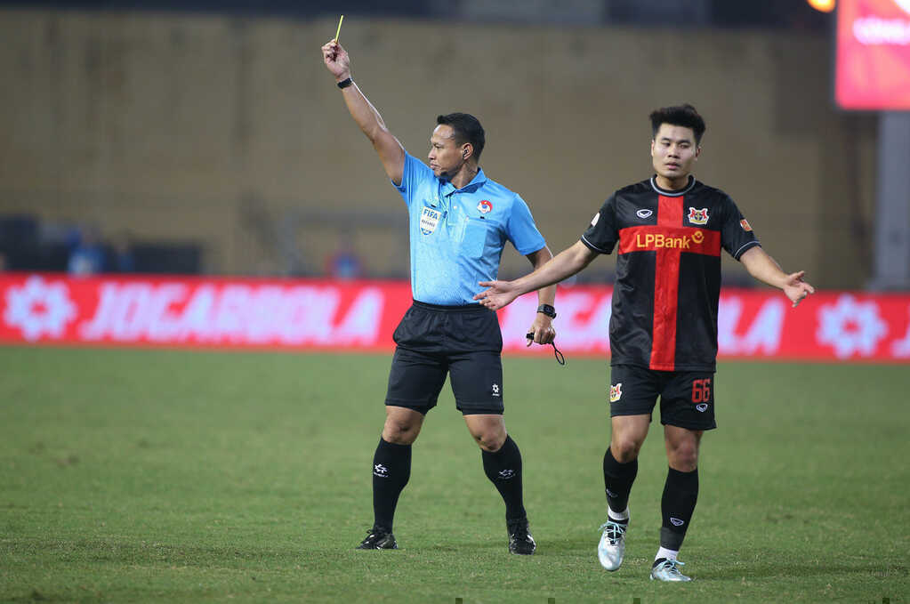 Trọng tài Malaysia bắt trận đại chiến Hà Nội FC vs CAHN