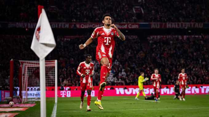 Tin bóng đá - Bayern tạo khoảng cách 14 điểm ở Bundesliga