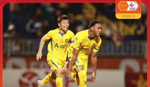 SLNA hạ Hải Phòng nhờ sai lầm của Tiến Dụng