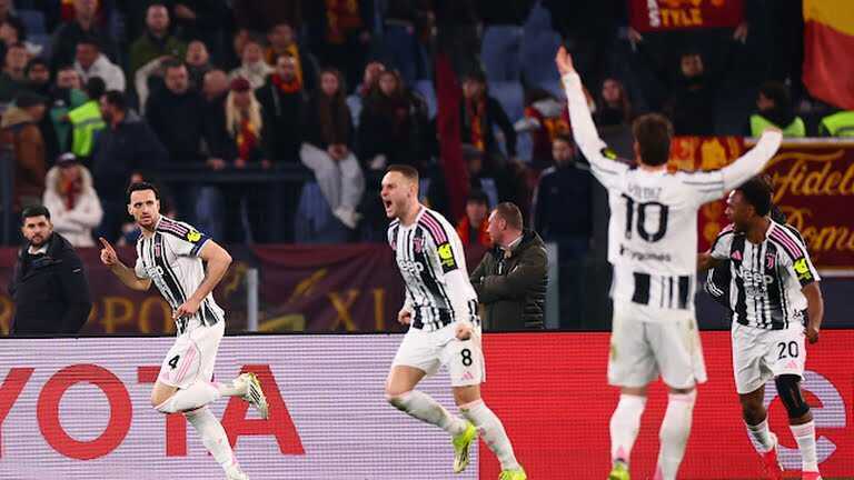 Juventus buộc phải thắng Pisa.