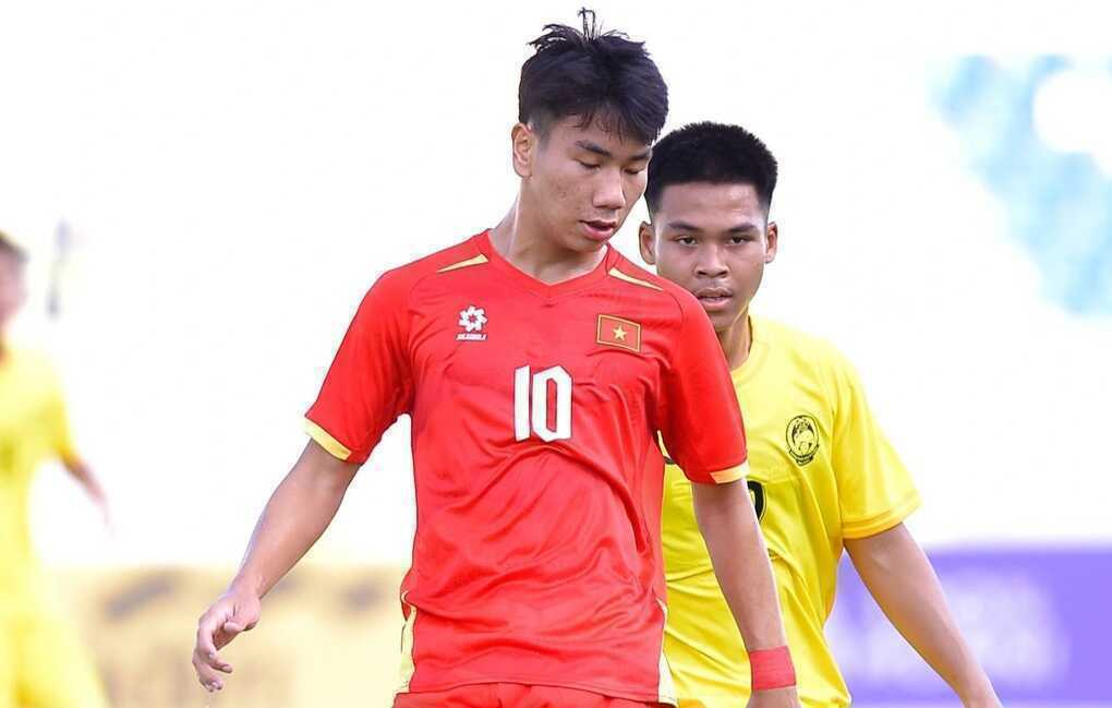 Báo Malaysia bình luận khi đội nhà thua đậm trước U17 Việt Nam
