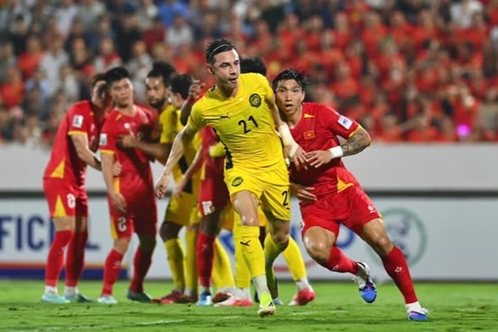 Giá trị chuyển nhượng của Đoàn Văn Hậu giảm mạnh