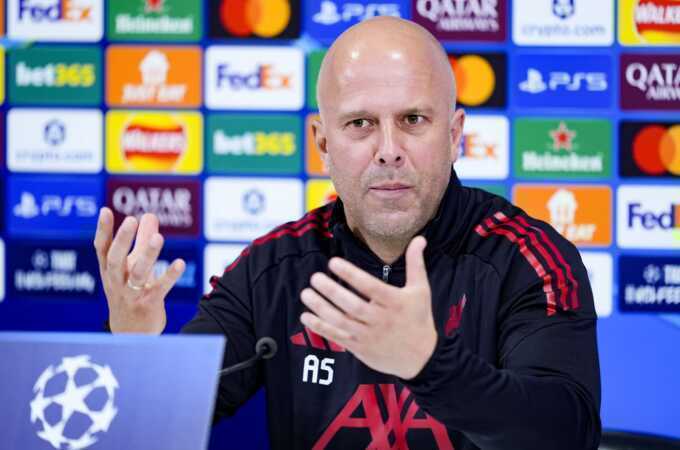 Tin bóng đá - Slot: `Liverpool phải chấp nhận rủi ro trước PSG`