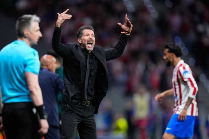HLV Simeone: `Atletico đi tiếp vì tấn công Barca`
