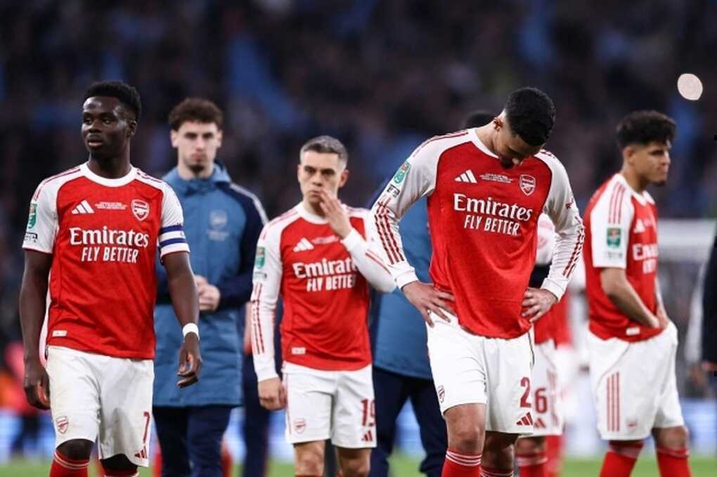 Arsenal trả giá đắt sau khi giành vé vào bán kết Champions League - 2