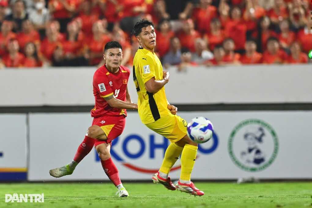 Báo Hàn Quốc ấn tượng với chuỗi 17 trận bất bại của HLV Kim Sang Sik - 2