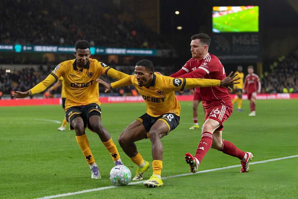 Ngoại hạng Anh xác định đội đầu tiên xuống hạng