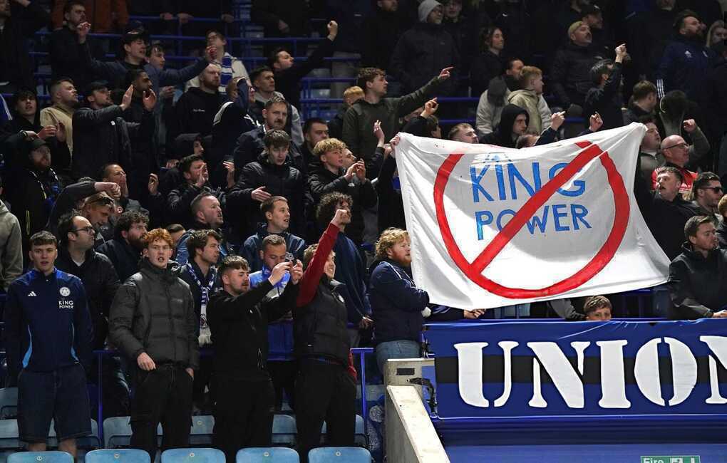 Leicester City tụt hạng Ba sau khi viết nên kỳ tích Ngoại hạng Anh - 2