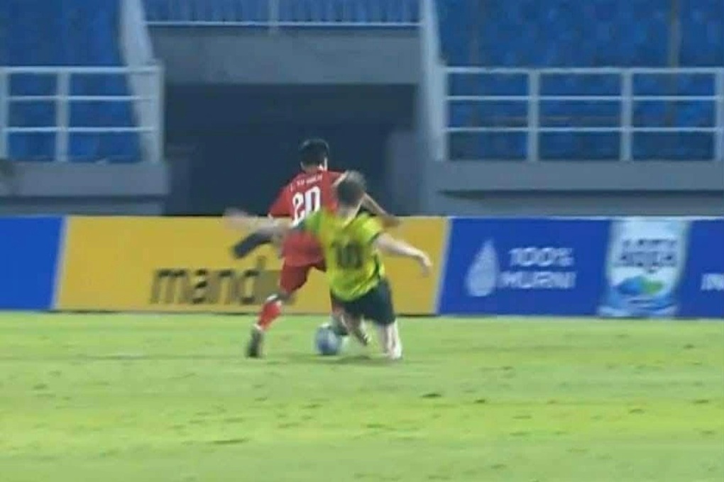 Tranh cãi nảy lửa tình huống U17 Việt Nam bị từ chối phạt đền