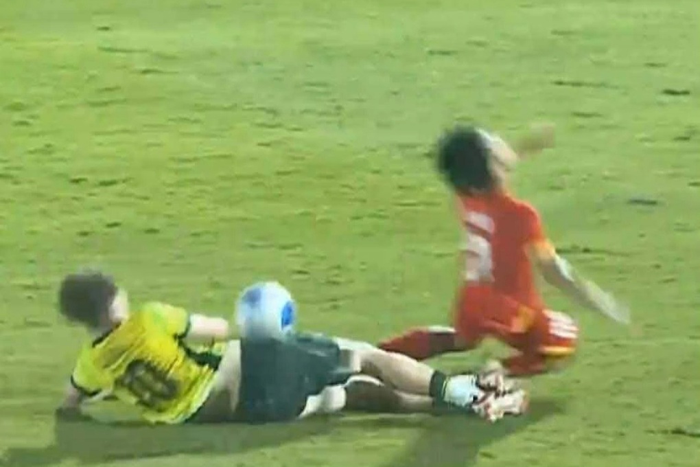 Tranh cãi nảy lửa tình huống U17 Việt Nam bị từ chối phạt đền - 2