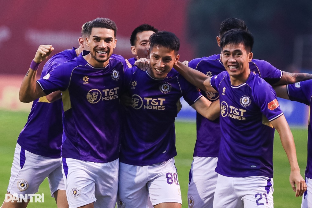 Hà Nội FC thắng kịch tính CLB Ninh Bình, HA Gia Lai chia điểm với Hải Phòng - 2