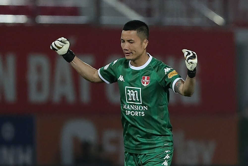 Đình Triệu và Trung Kiên tỏa sáng, HAGL cưa điểm với Hải Phòng