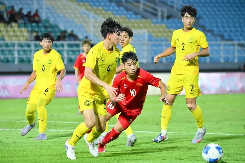 Tiết lộ về hai cầu thủ U17 Việt Nam được vinh danh tại giải Đông Nam Á - 2