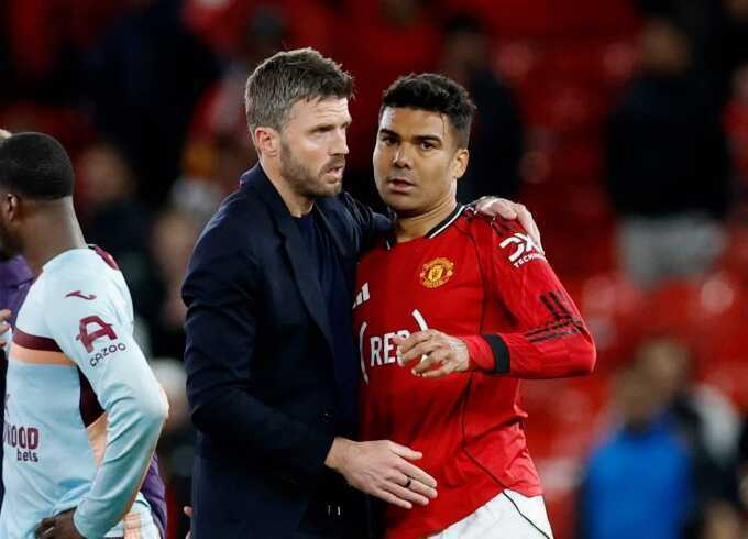 Carrick: `Man Utd không nên ăn mừng quá mức vé dự Champions League`