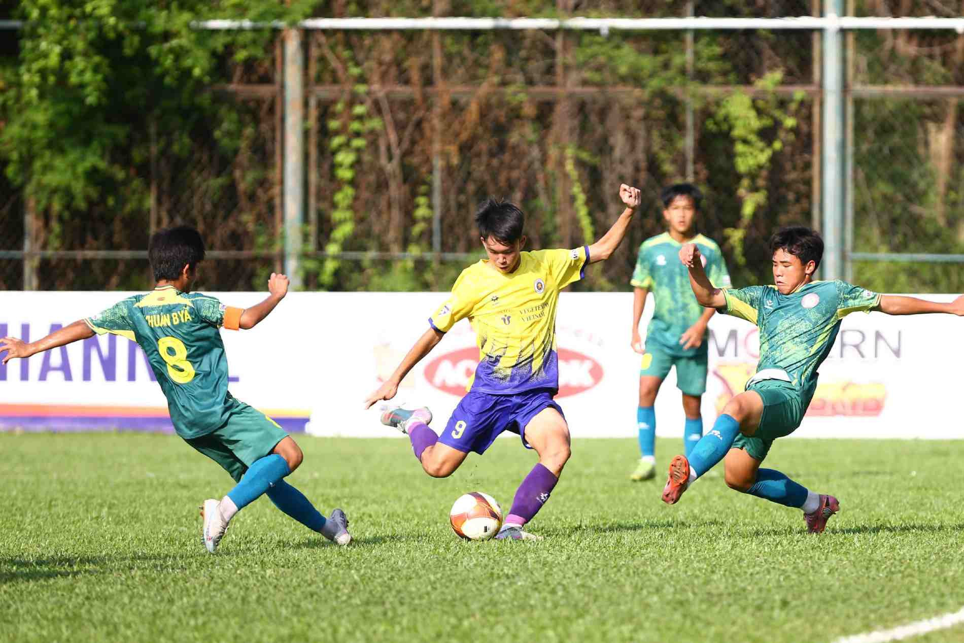 VCK U15 quốc gia: Hà Nội sớm có vé tứ kết