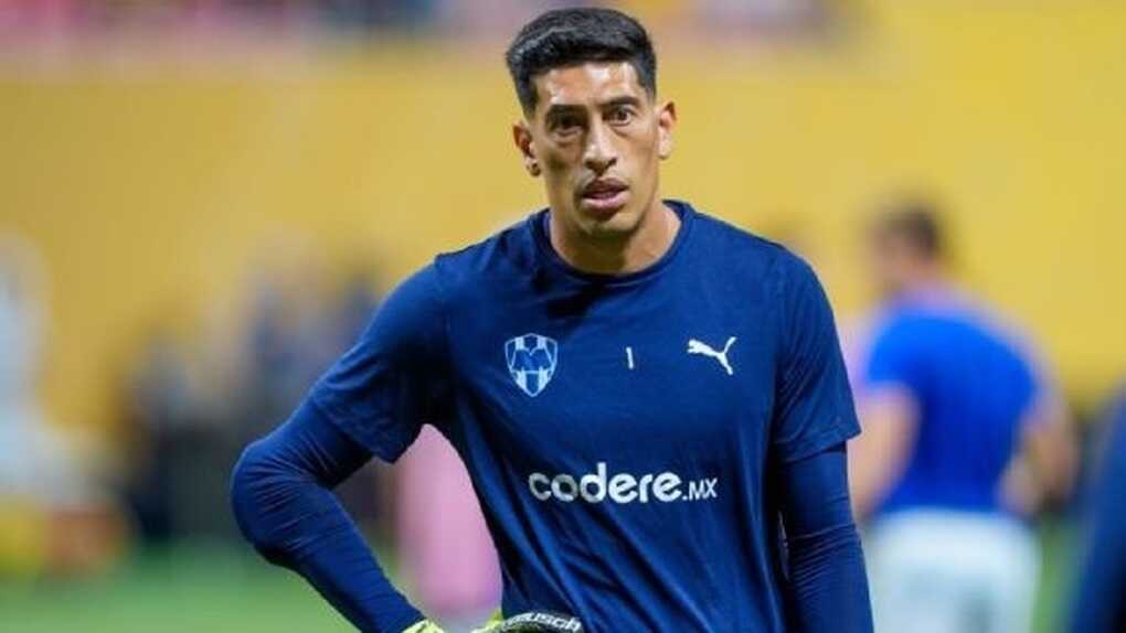 Thủ môn đấm đối thủ bị treo giò 13 trận, chính thức nghỉ hết mùa giải - 2