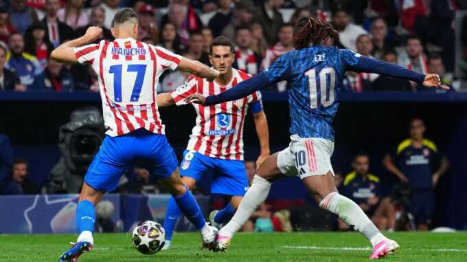 Tranh cãi vì Arsenal bị tước phạt đền trước Atletico