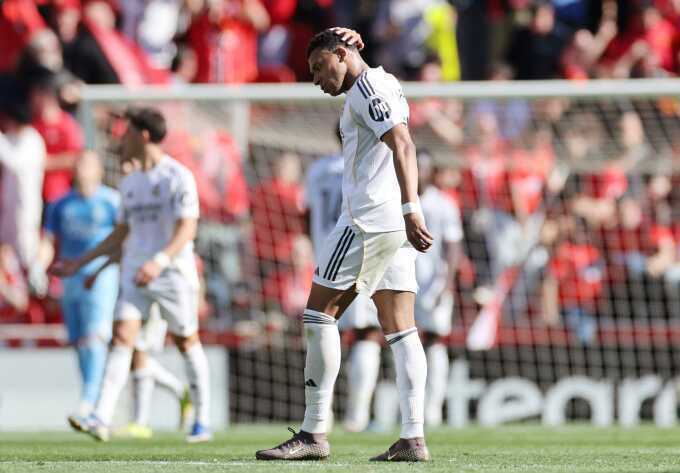 Barca có thể đăng quang La Liga ngay trận Kinh điển