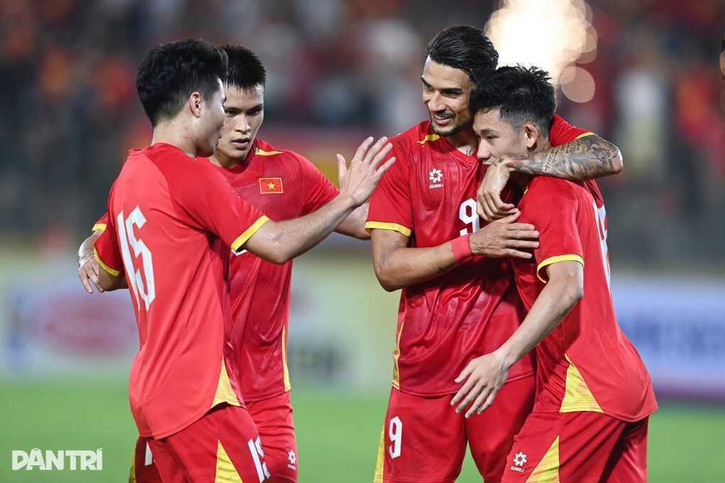 Báo Hàn Quốc lên tiếng khi tuyển Việt Nam tăng hạng mạnh nhất thế giới