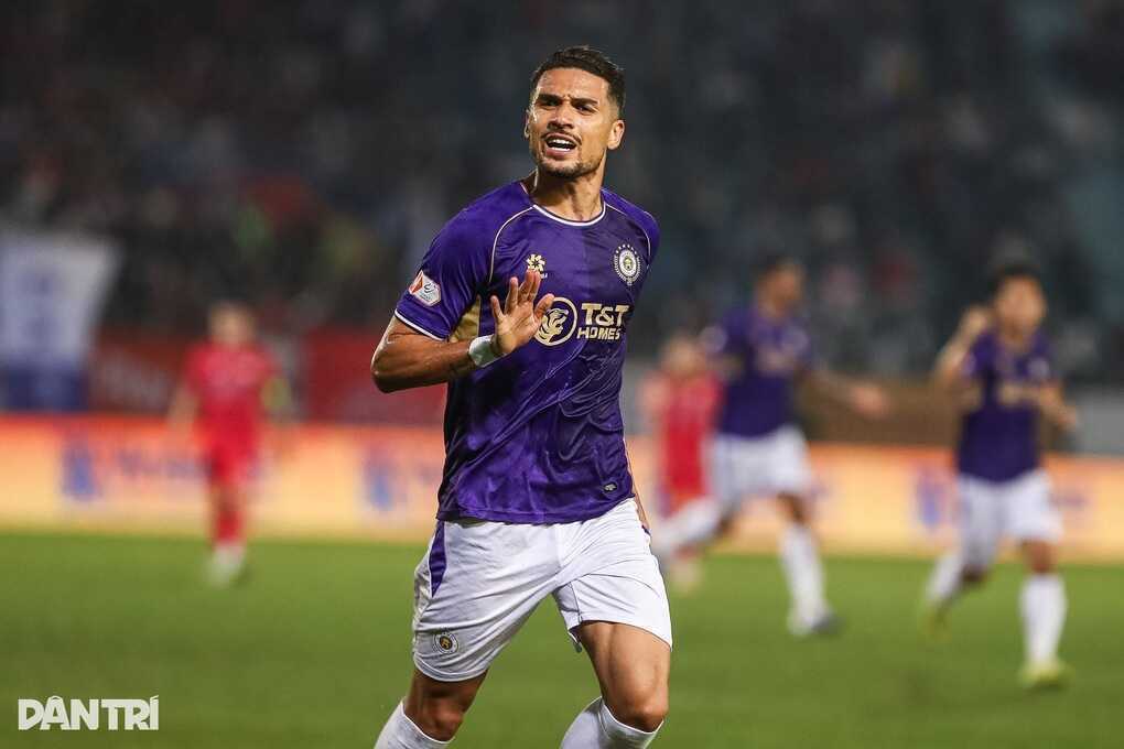 CLB Malaysia chi đậm để chiêu mộ Hoàng Hên - 2