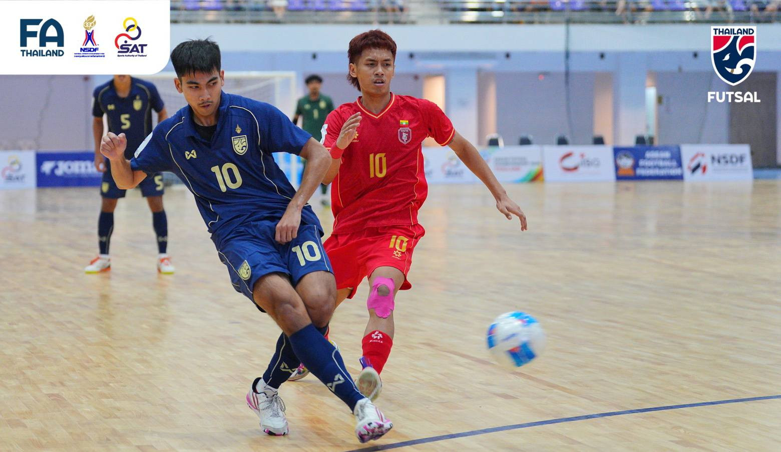 Thái Lan thắng nhọc Myanmar, nối gót futsal Việt Nam vào bán kết