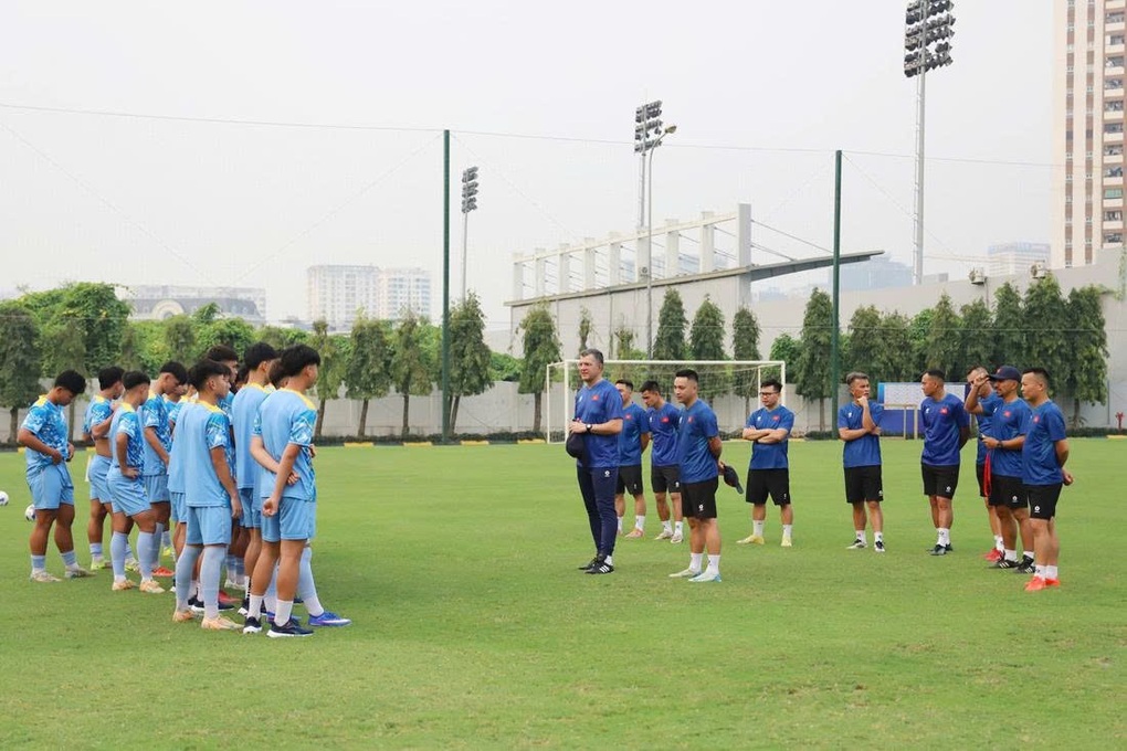 HLV U17 Việt Nam nói lời tâm huyết trước ngày lên đường dự giải Đông Nam Á