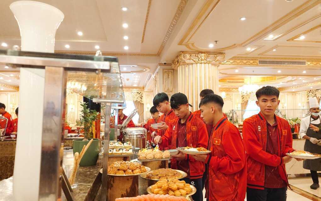 U17 Việt Nam đến Saudi Arabia, sẵn sàng chinh phục giải châu Á - 3