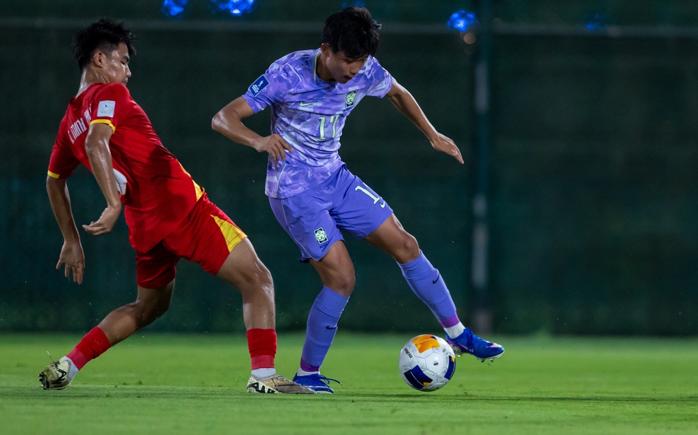 U17 Việt Nam hụt hơi cuối trận, thua ngược trước U17 Hàn Quốc
