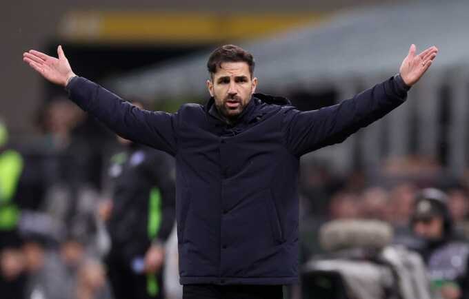 Fabregas làm nên lịch sử với Como