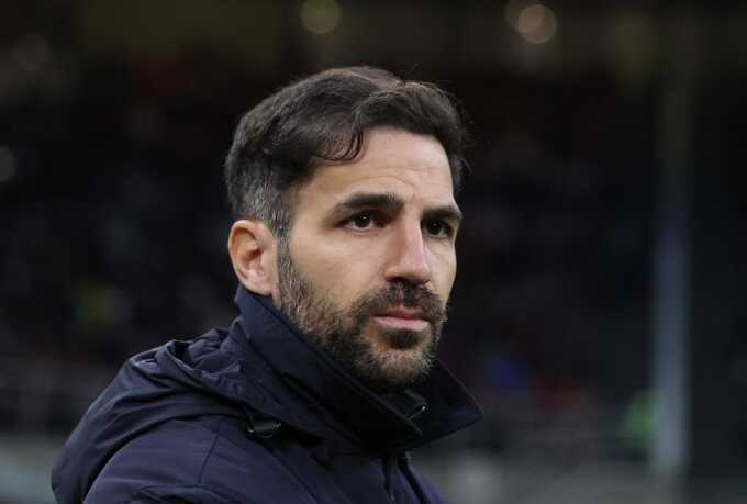 Fabregas sẵn sàng dẫn dắt Real