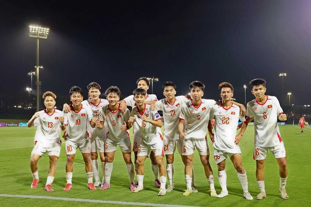 U17 Việt Nam - U17 UAE (0h ngày 14/5): Chạm tay vào vé dự World Cup