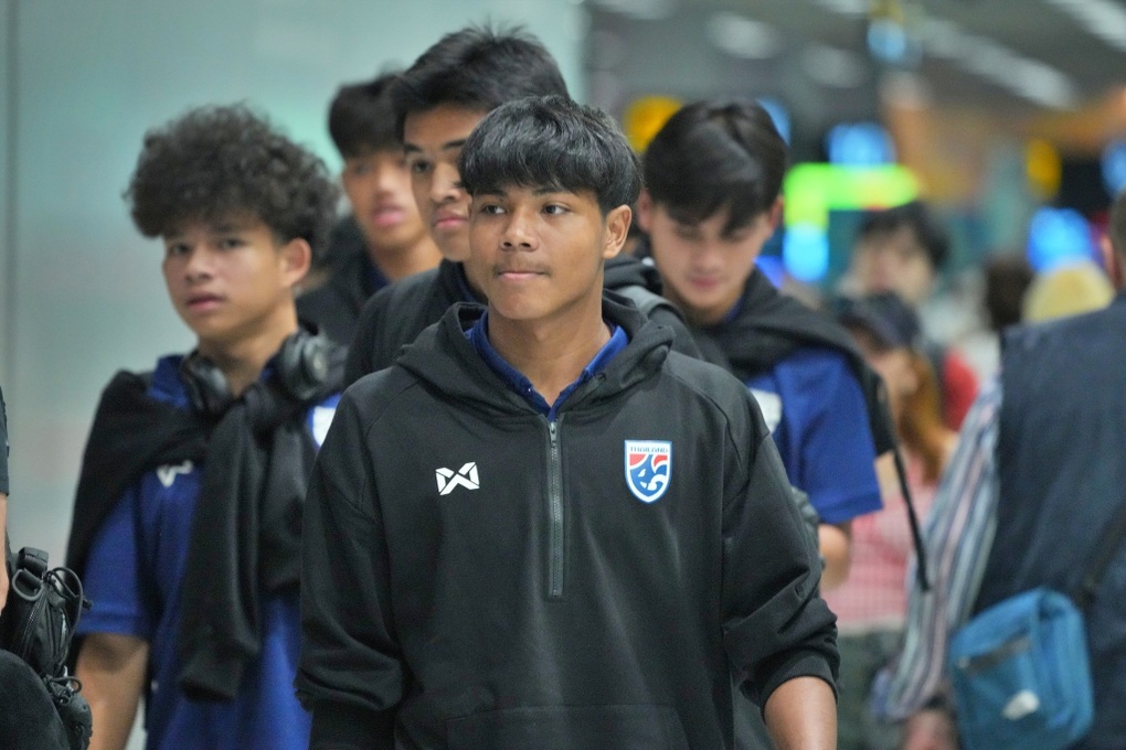 U17 Thái Lan buồn bã về nước, CĐV muốn đội nhà học hỏi U17 Việt Nam - 2